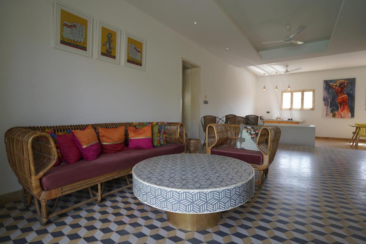 Parijat Private Pool Villa 1, 2 And 3 Bhk Udaipur Eksteriør billede