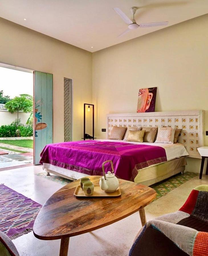 Parijat Private Pool Villa 1, 2 And 3 Bhk Udaipur Eksteriør billede