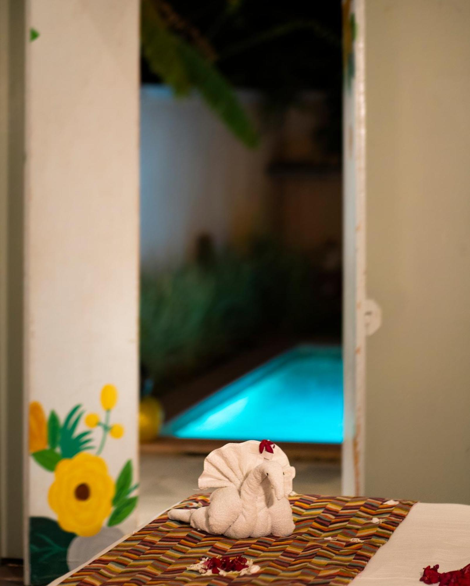 Parijat Private Pool Villa 1, 2 And 3 Bhk Udaipur Eksteriør billede