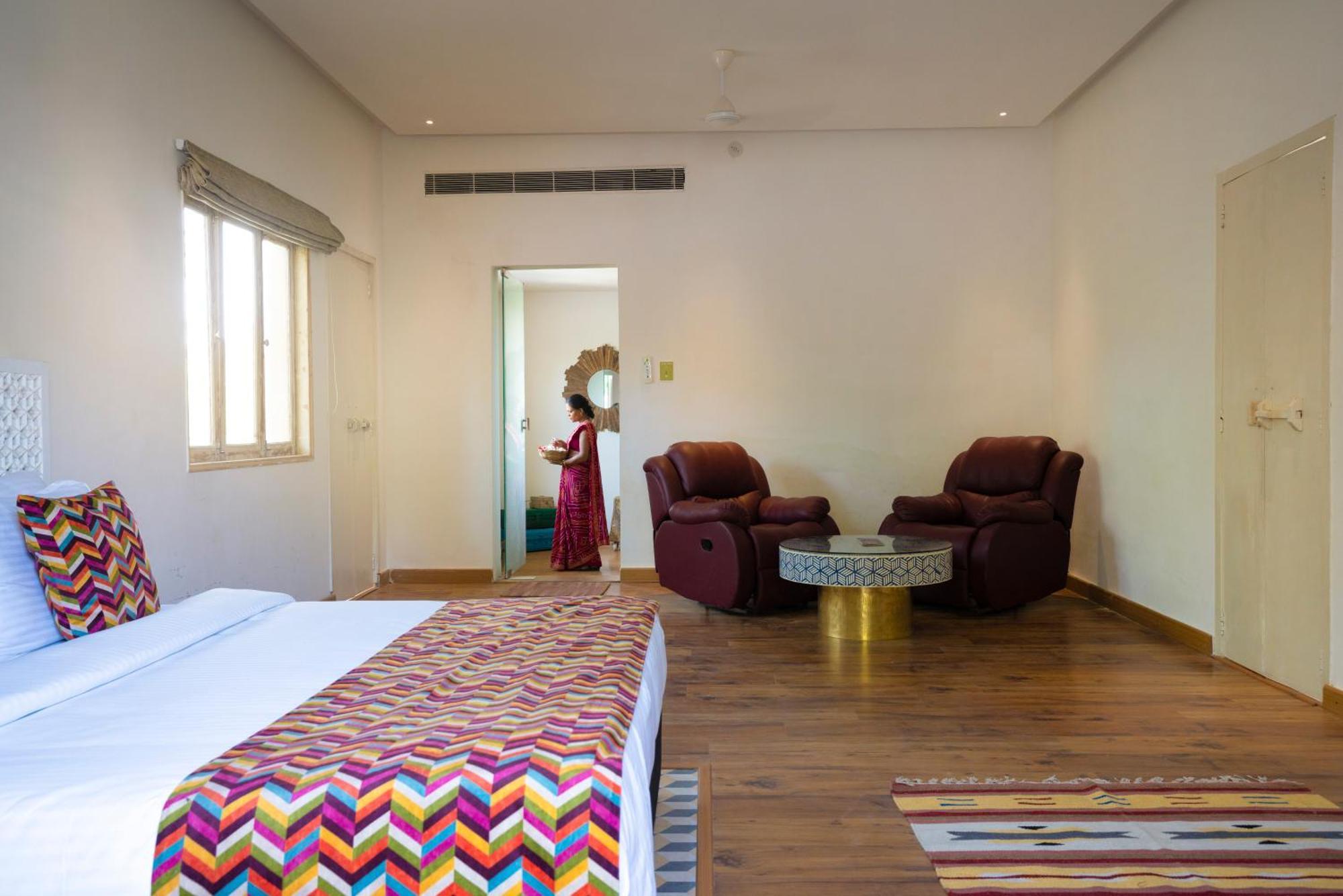 Parijat Private Pool Villa 1, 2 And 3 Bhk Udaipur Eksteriør billede