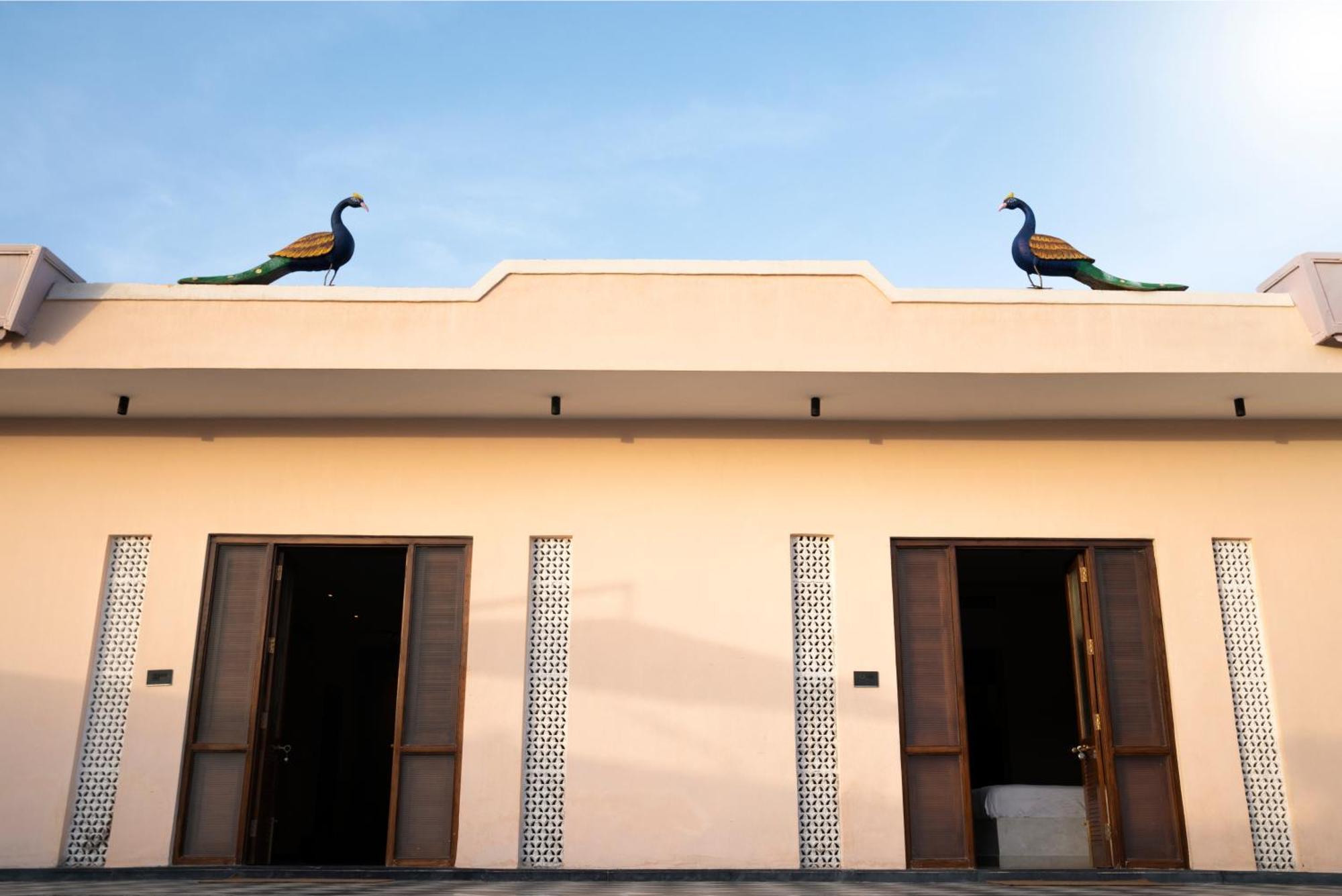 Parijat Private Pool Villa 1, 2 And 3 Bhk Udaipur Eksteriør billede